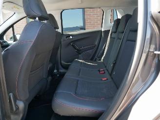 Peugeot 2008 ALLURE GT picture 13