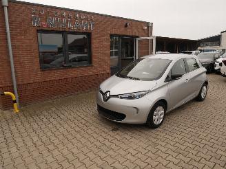 Gebrauchtwagen PKW Renault Zoé INCLUSIEF KOOP BATTERIJ 2019/5