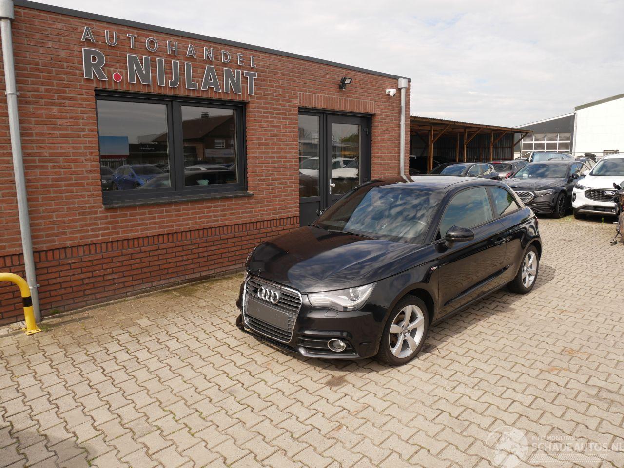 Audi A1 S-LINE PANORAMADAK S-TRONIC