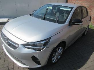 Opel Corsa 1.2B Edition 13.590km!!  Airco CruiseControl Parktronic Navigatie-Voorbereid picture 8