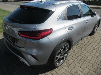 Kia Xceed 1.0T 120Pk 22.000km!! Climatronic Halfleer Navi Camera Keyless-Go ..... picture 4