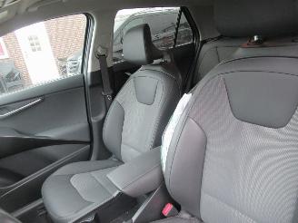 Kia Niro 1.6 Plug-in-Hybrid Aut 25.300km!! Climatronic HalfLeer Navi Camera Keyless-Go StoelStuur Verwarming.... picture 17