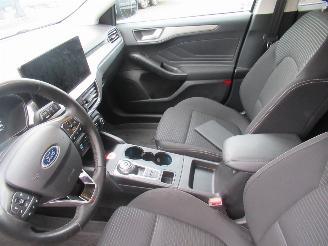 Ford Focus 1.5D EcoBlue AUT. (Lichte Vracht) TiTanium  Climat Navi Camera StoelVerwarming...... picture 17