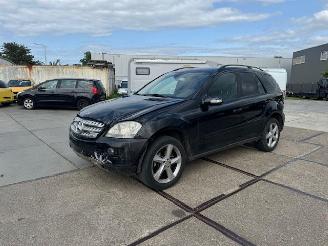 skadebil bedrijf Mercedes Ml-klasse 320 CDI 2005/1