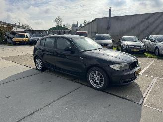 BMW 1-serie 116i picture 2