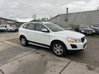 Volvo Xc-60 2.0 T Kinetic picture 2