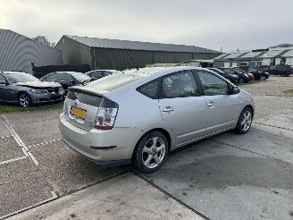 Toyota Prius 1.5 VVT-i  Hybride picture 3