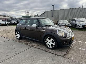 Mini One 1.6 picture 2