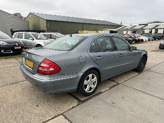 Mercedes E-klasse 240 Elegance picture 3