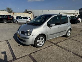 skadebil auto Renault Modus 1.4 16v Dynamique 2007/9
