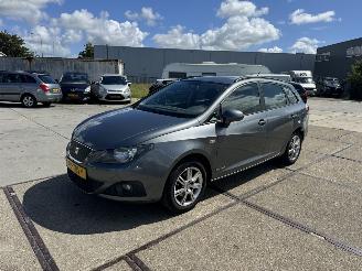 uszkodzony samochody osobowe Seat Ibiza ST  1.2 TDI Copa Eco 2012/1
