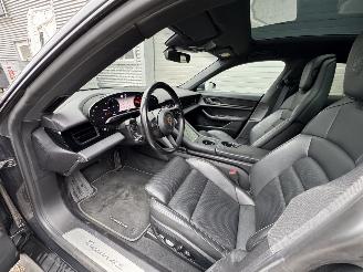 Porsche Taycan 4S Performance voll auto start en rijd picture 8