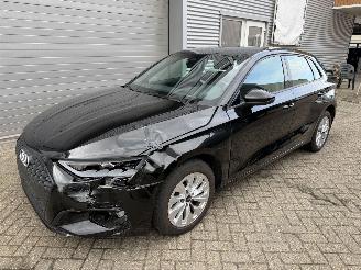 Auto incidentate Audi A3 A3 40 TFSI e S tronic Sportback plugin rijdbaar 2023/8