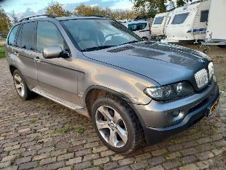  BMW X5 GERESERVEERD  Grijs kenteken 6 cilnder diesel Automaat 2004/6