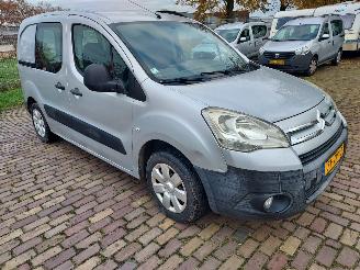 krockskadad bil bedrijf Citroën Berlingo GERESERVEERD   1.6 HDI 2008/5