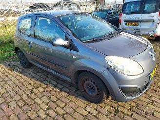 Auto incidentate Renault Twingo 1.2 benzine + Apk 2008/5
