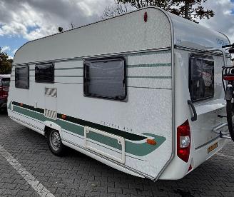 krockskadad bil caravan Chateau  Calista 450 Mover Tent Frans bed Rondzit 2009/6