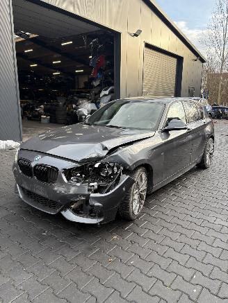 krockskadad bil auto BMW 1-serie  2019/4