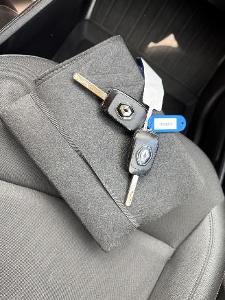 Renault Express 1.3 TCe 100  AIRCO Euro6 picture 18