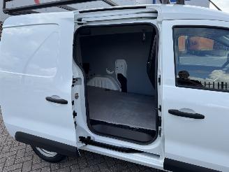 Renault Express 1.3 TCe 100  AIRCO Euro6 picture 14