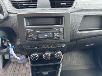 Renault Express 1.3 TCe 100  AIRCO Euro6 picture 13