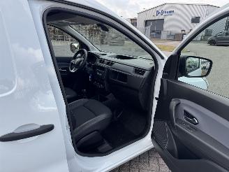Renault Express 1.3 TCe 100  AIRCO Euro6 picture 16