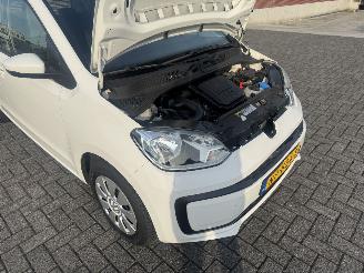 Volkswagen Up! 1.0 44kw AIRCO picture 10
