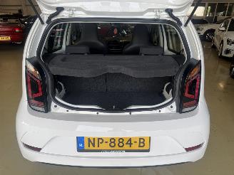 Volkswagen Up! 1.0 44kw AIRCO picture 17