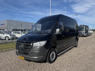 krockskadad bil bedrijf Mercedes Sprinter 311 CDI Aut.  Clima 2023/4