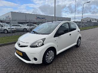  Toyota Aygo 1.0 VVT-i  50Kw AIRCO 2013/8
