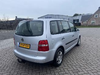 Volkswagen Touran 1.6 75kw 7-PERSOONS picture 6