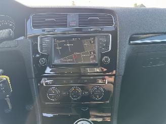 Volkswagen Golf 1.2 TSI Highline 81Kw Clia - Navi picture 15