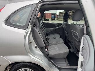 Nissan Almera-tino 1.8 AIRCO - NAVI picture 18