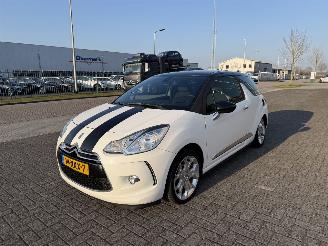 Vaurioauto  passenger cars Citroën DS3 1.6 e-HDI So Chic NAVI 2012/6