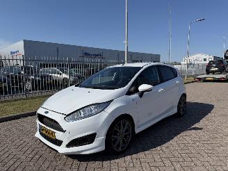 Damaged car Ford Fiesta ST-Line 2016/9