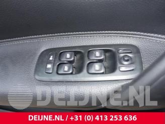 Volvo S-60 S60 I (RS/HV), Sedan, 2000 / 2010 2.4 20V 140 picture 34