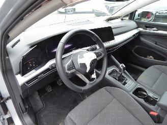 Volkswagen Golf Life picture 11