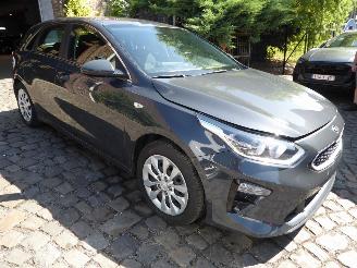 Kia Ceed  picture 5