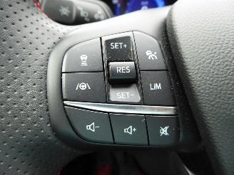 Ford Kuga ST Line X plug-in Hybrid picture 14