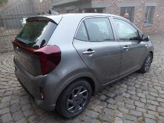 Kia Picanto 1.0 picture 6