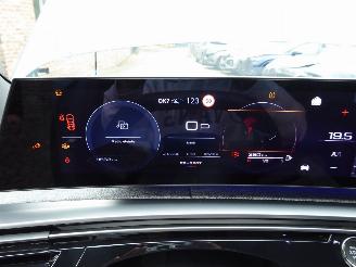 Peugeot 5008 Hybrid 136 GT picture 26