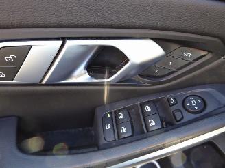 BMW 3-serie 318 d Advantage picture 14