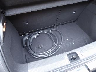 Renault 5 5 E-Tech Electric 150 Comfort Range Iconic Five picture 28