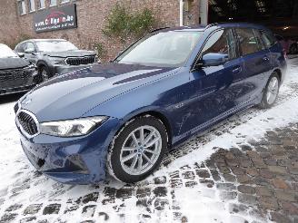 Unfallwagen BMW 3-serie 320e Hyb 2023/2