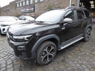 krockskadad bil auto Dacia Duster Bigster Hybrid 155 Journey 2025/11