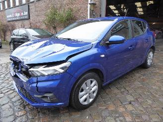 Damaged car Dacia Sandero III Expression 2024/5