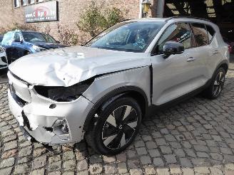 krockskadad bil auto Volvo XC40 Ultimate Recharge Pure Electric 2WD 2023/9
