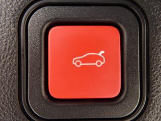 Fiat 600 Hybrid La Prima picture 10