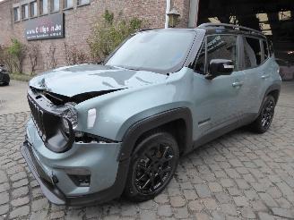 Damaged car Jeep Renegade Longitude Mild-Hybrid FWD 2022/8