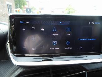 Peugeot e-2008 Active picture 19